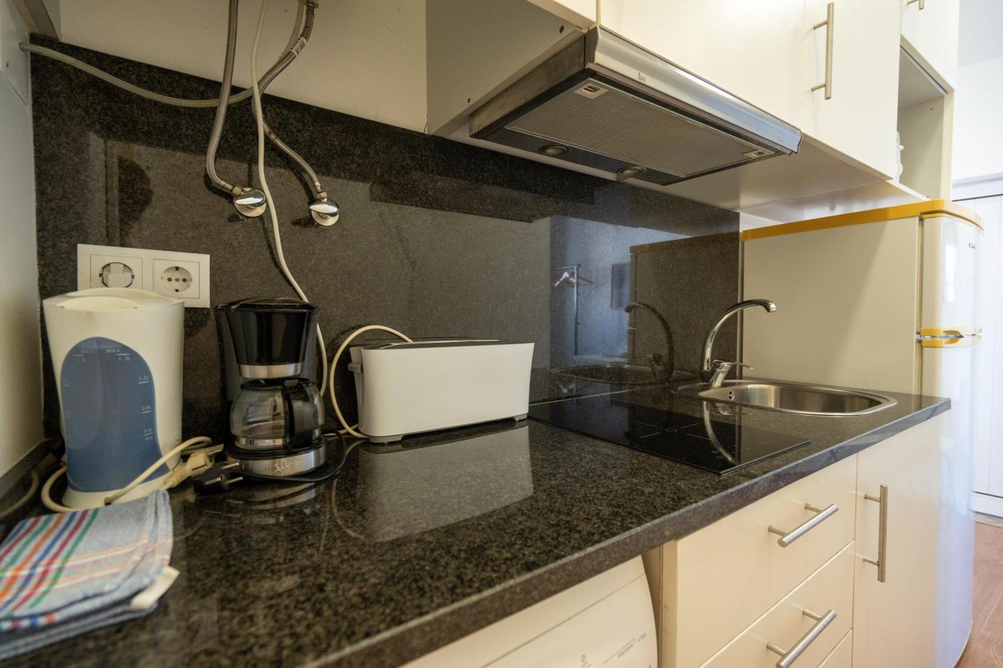 Studio Mouraria, Lisbon Center, Tram & Metro Екстер'єр фото